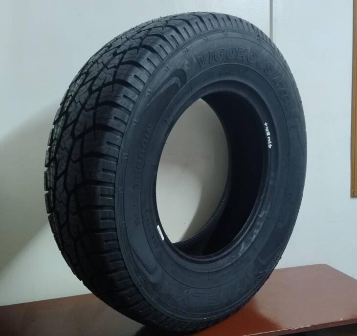 Llanta 255/70R16 AT